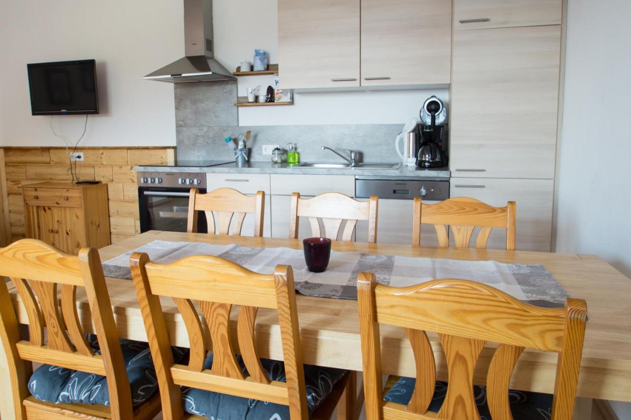 Familienferienhof Stabauer Zell am Moos Εξωτερικό φωτογραφία