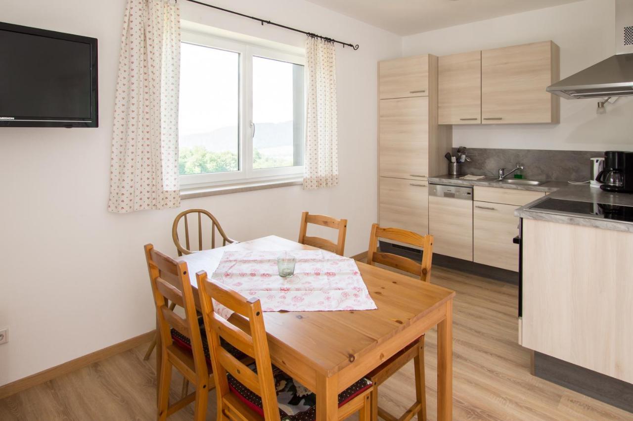Familienferienhof Stabauer Zell am Moos Εξωτερικό φωτογραφία