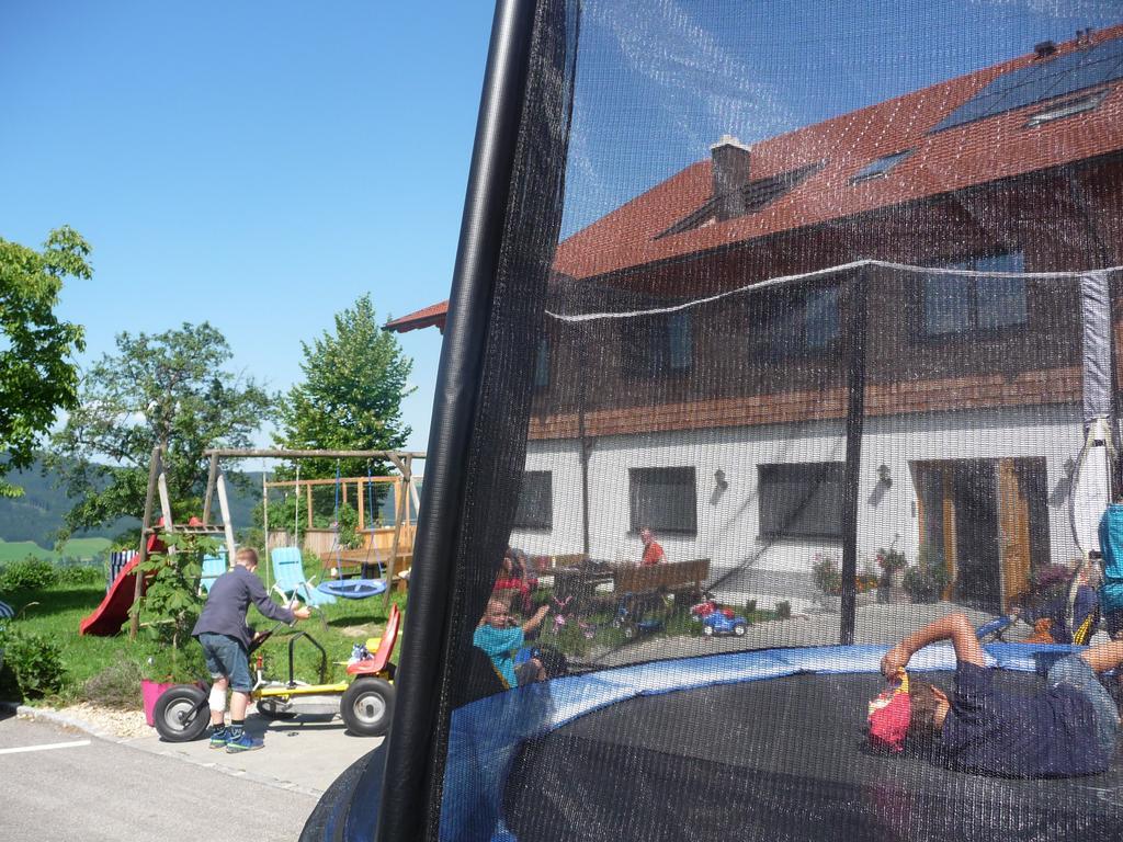 Familienferienhof Stabauer Zell am Moos Εξωτερικό φωτογραφία