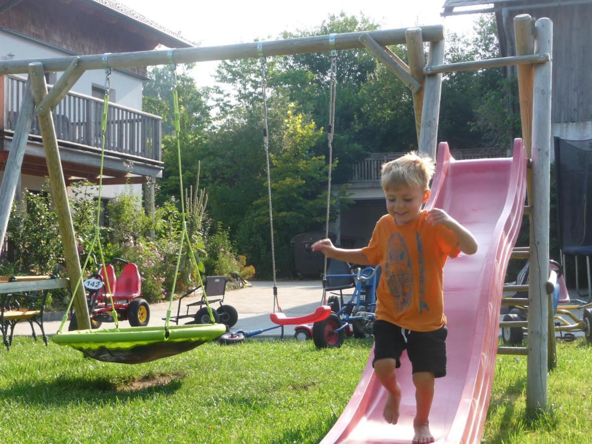 Familienferienhof Stabauer Zell am Moos Εξωτερικό φωτογραφία